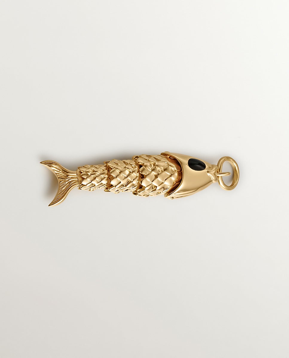 Charm de Prata 925 Banhada em Ouro Amarelo de 18k com Esmalte em Preto e Forma de Peixe Ouro-5