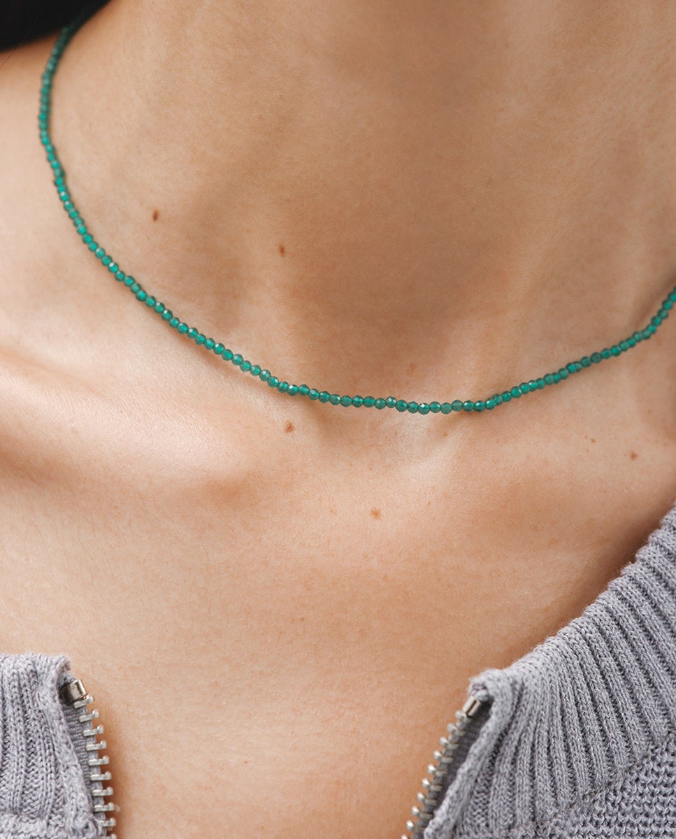 Colar de Prata 925 Banhada em Ouro Amarelo de 18k com Bolinhas de Ônix Verde Verde-2