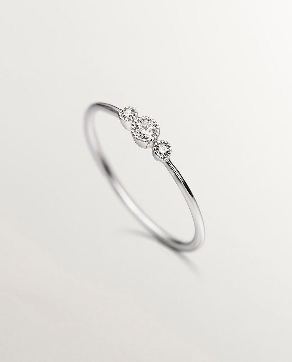 Anel Três em Linha de Ouro Branco 18k com Diamantes 0,0187 Cts Branco-3