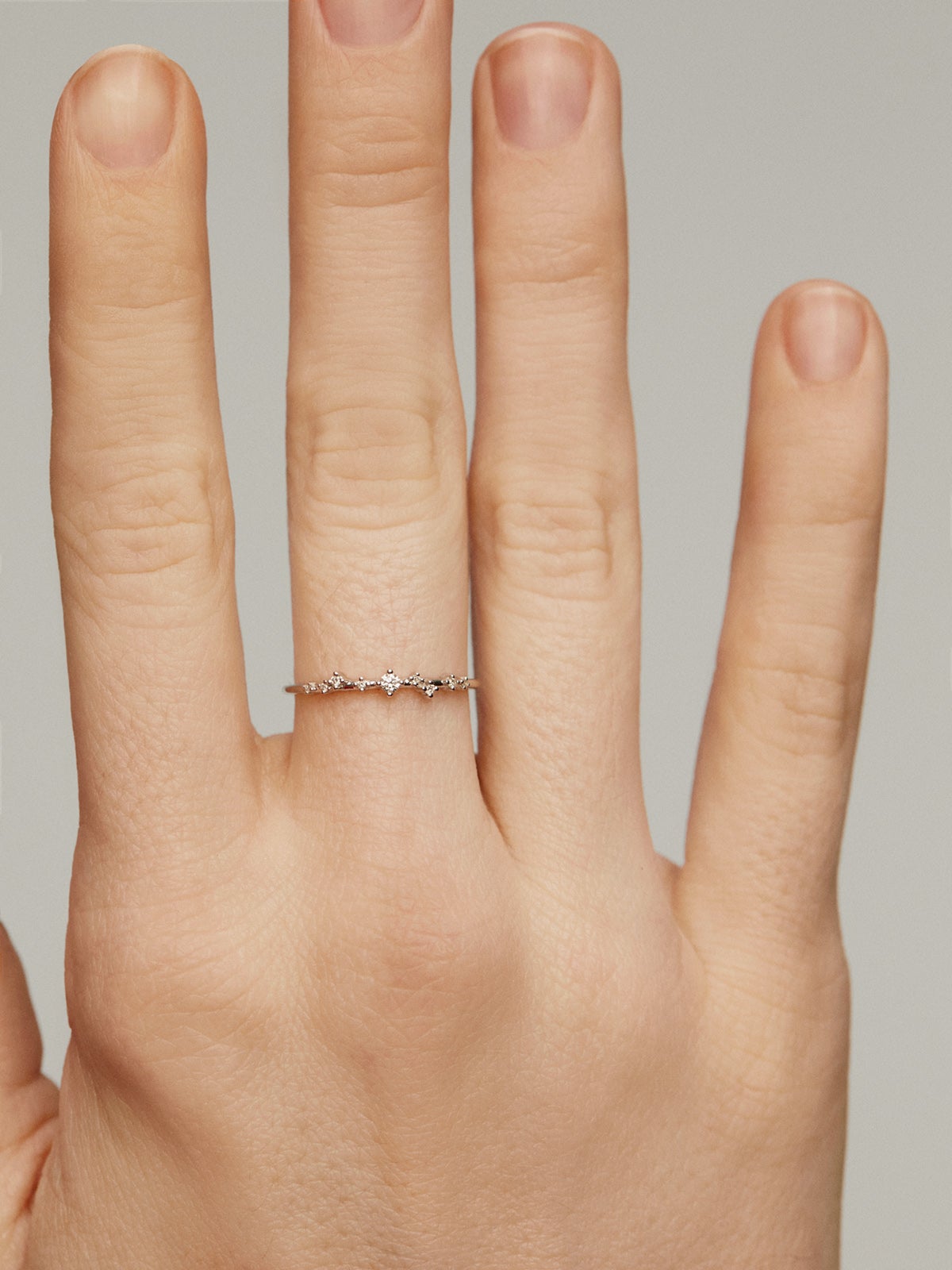 Anel de Ouro Branco de 18k com Diamantes Branco-2