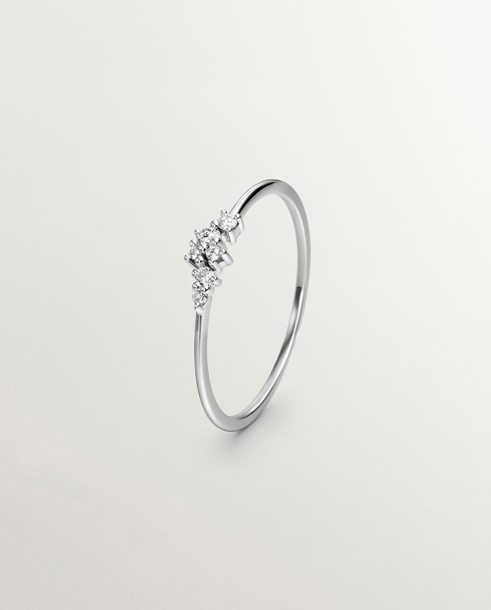 Anel de Ouro Amarelo de 18k com Diamantes 0,07 Cts Branco-1