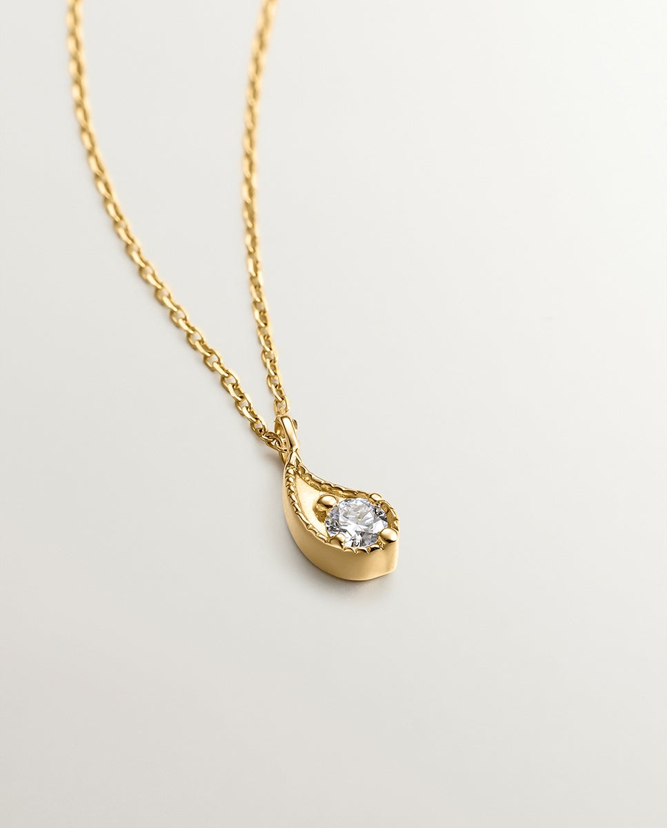 Pendente de Ouro Amarelo 18k com Gota e Diamantes em Lapidação Brilhante Branco-3