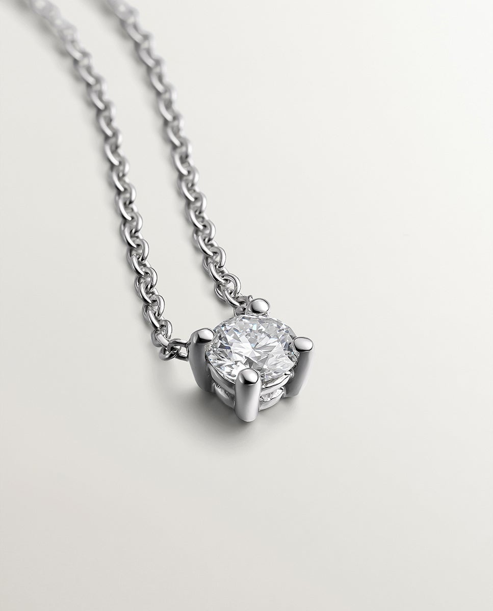 Pendente de Ouro Branco 18k com Diamante 0,20 Cts Branco-2