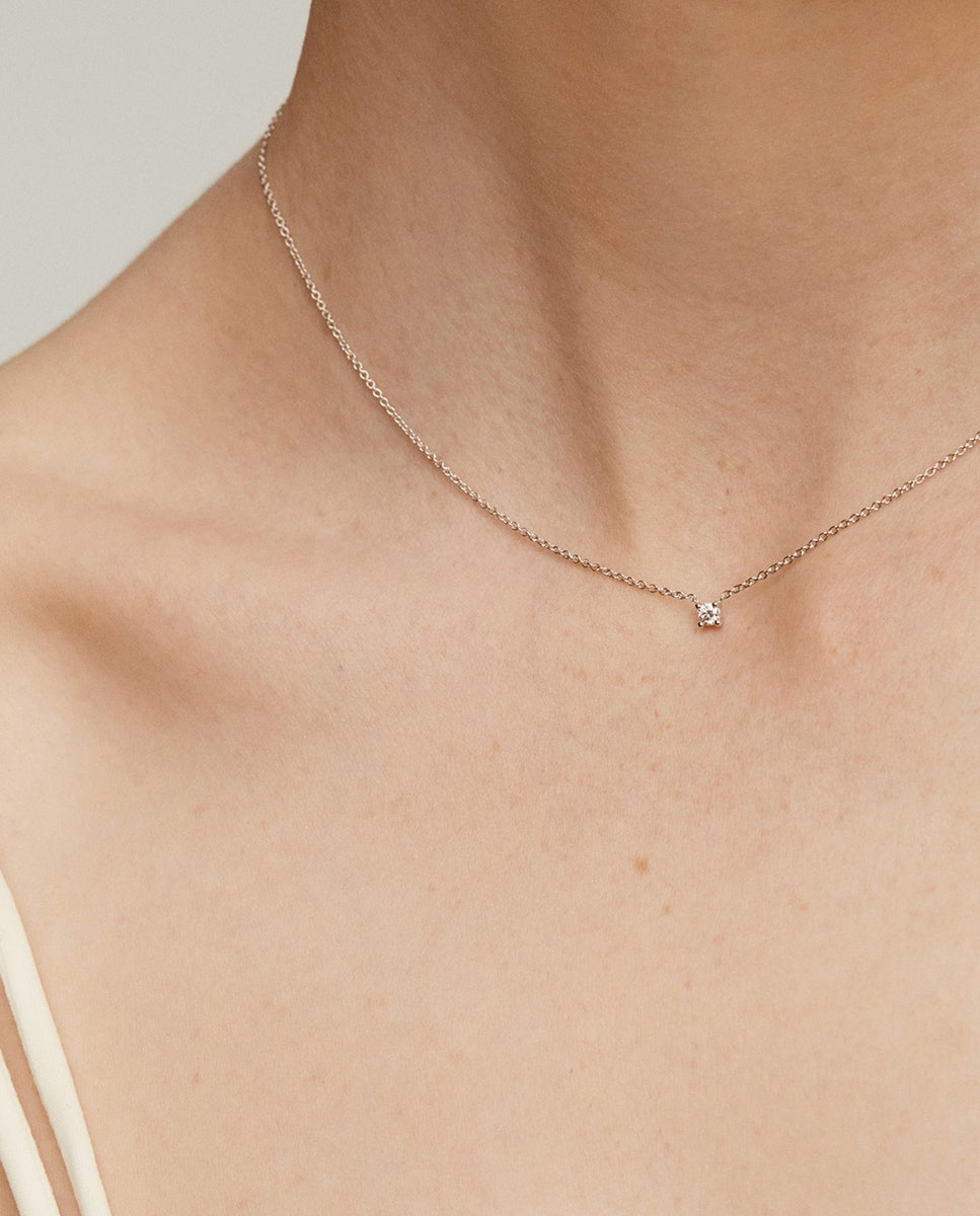 Pendente de Ouro Branco 18k com Diamante 0,1 Cts Branco-2