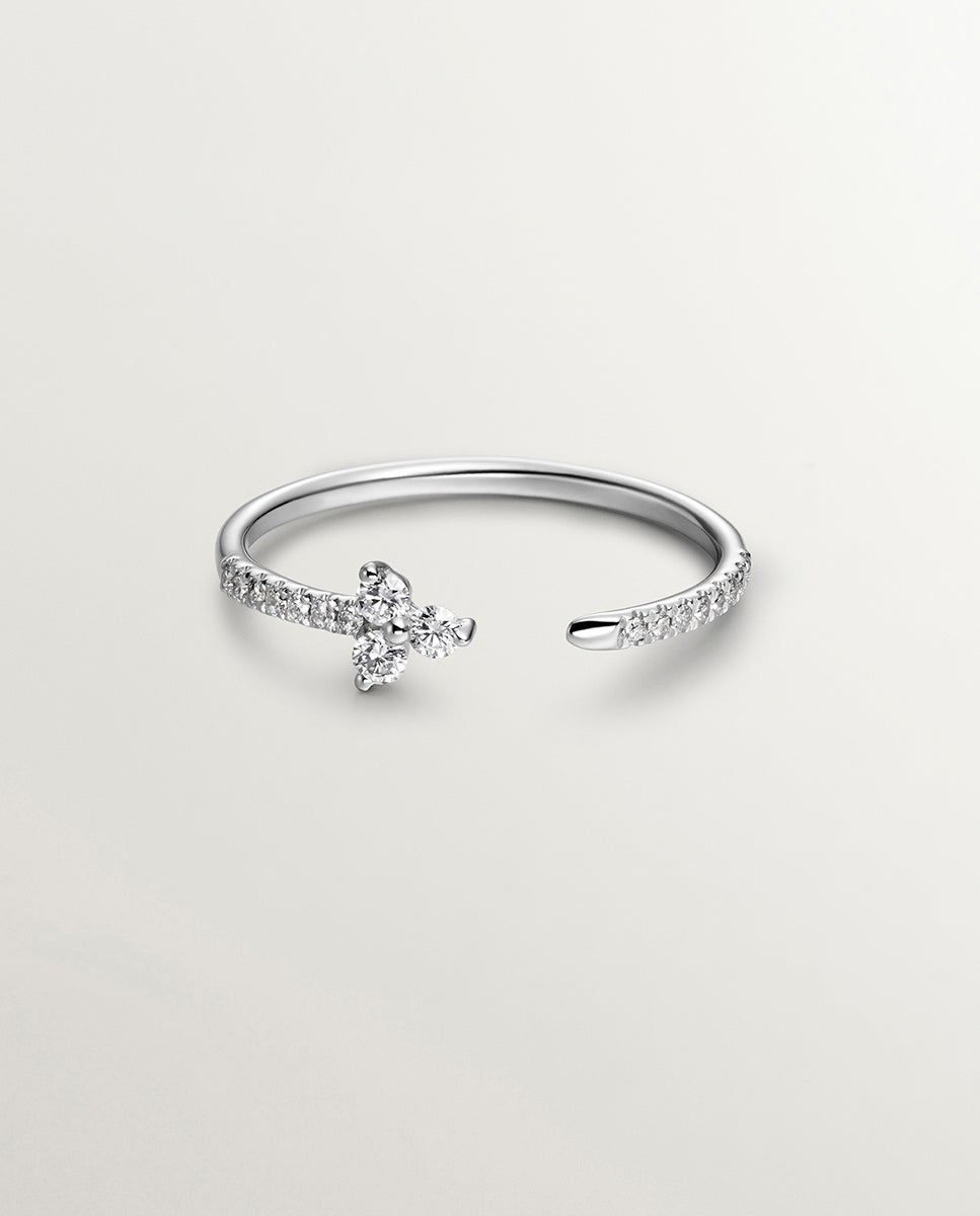 Anel Tu e Eu de Ouro Branco 18k com Diamantes e Trevo Branco-1
