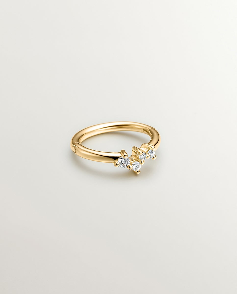 Brinco Individual Pequeno de Argola em Ouro Amarelo 18k com Diamantes Branco-2