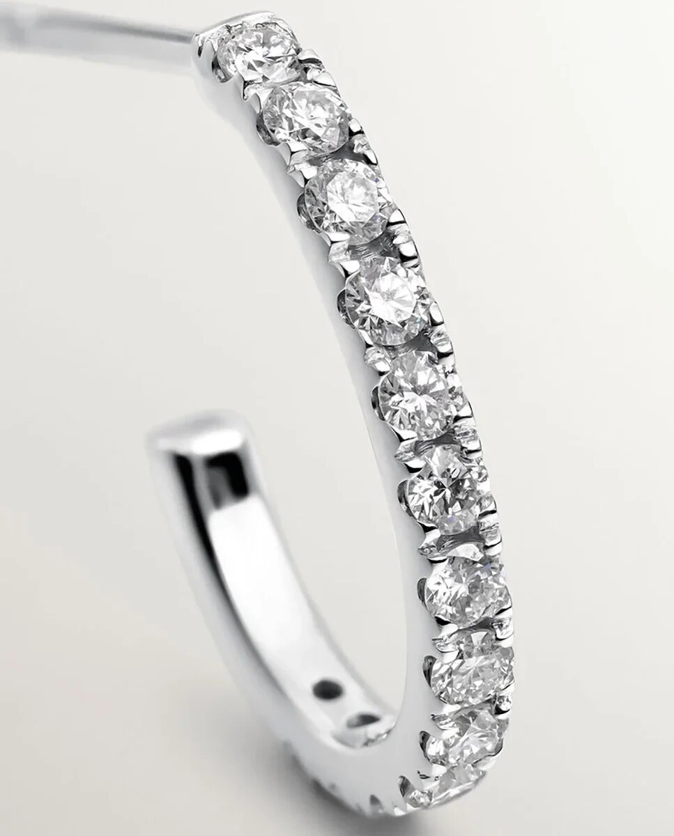 Brinco Individual de Argola Pequena de Ouro Branco 18k com Diamantes de 0,20cts Branco-5