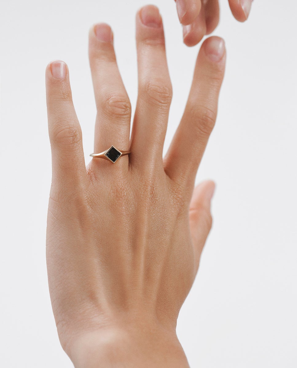 Anel de Selo de Ouro Amarelo de 9k com Obsidiana Negra Preto-2