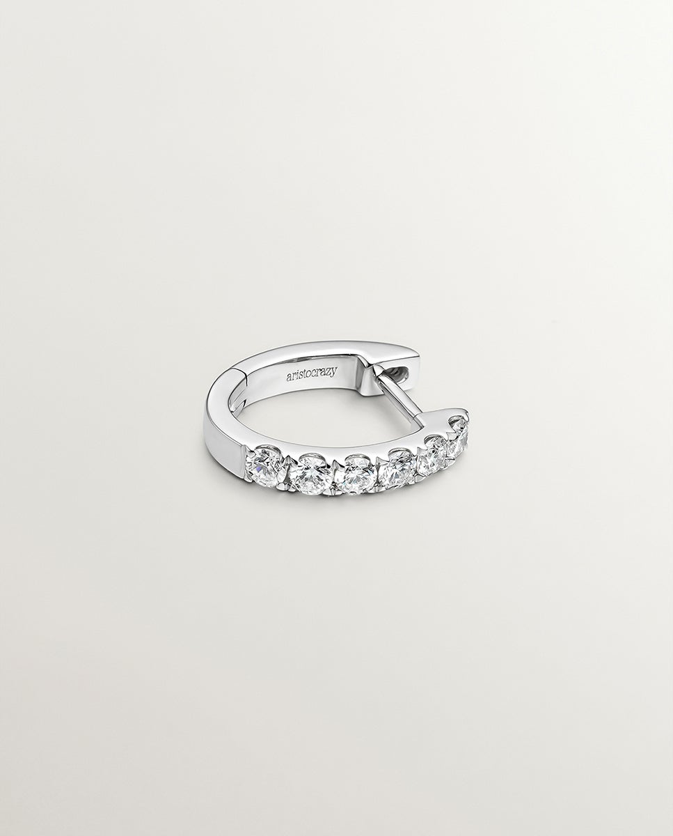 Brinco de Argola Individual de Ouro Branco 18k com Diamante em Lapidação Brilhante Branco-3