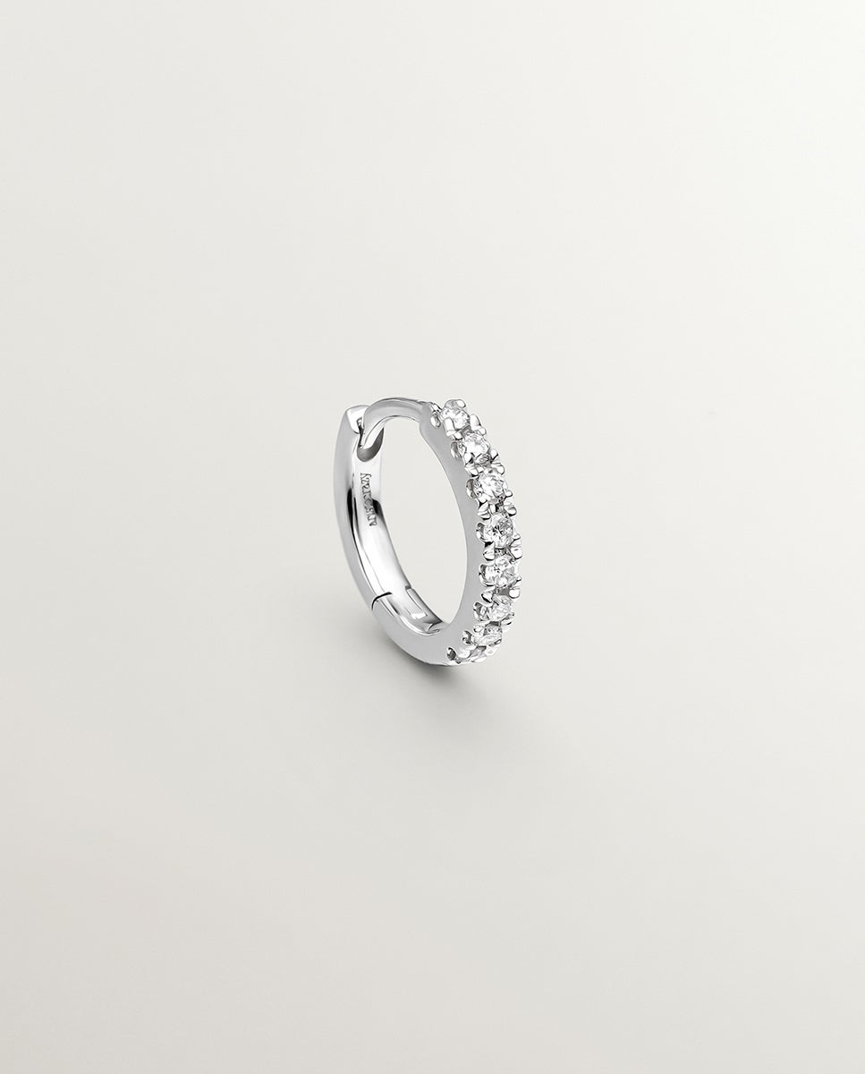 Brinco de Aro Individual de Ouro Branco de 18K com Diamante em Lapidação Brilhante Branco-1