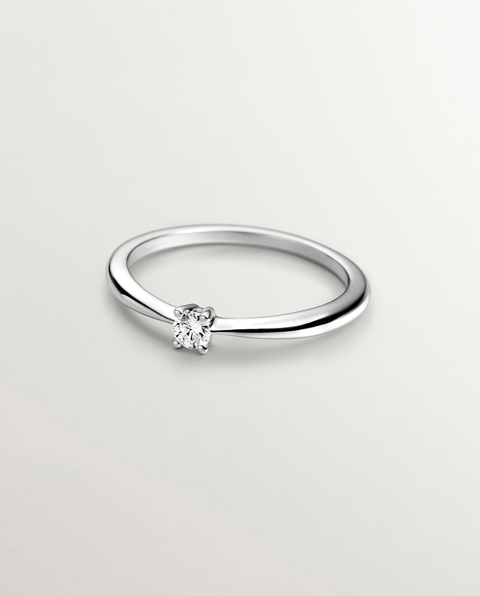 Anel de Ouro Branco de 18k com Diamantes em Tamanho Brilhante Branco-3