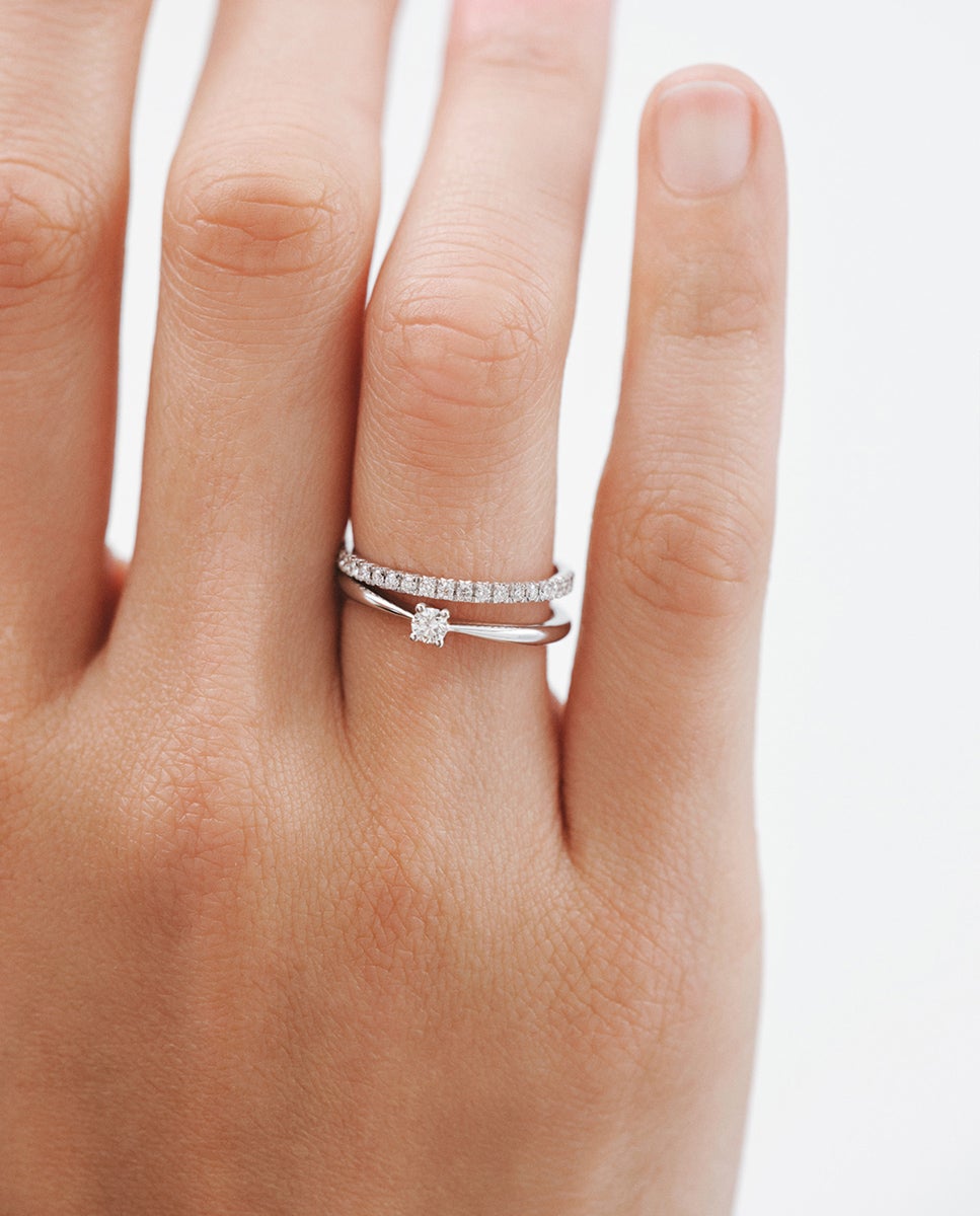 Anel de Ouro Branco de 18k com Diamantes em Tamanho Brilhante Branco-6