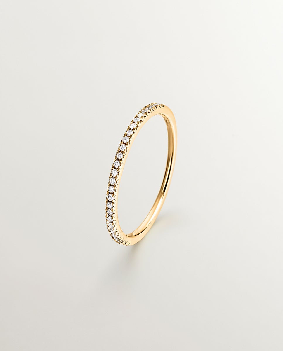 Anel de Ouro Amarelo de 18k com Diamantes em Corte Brilhante Branco-1