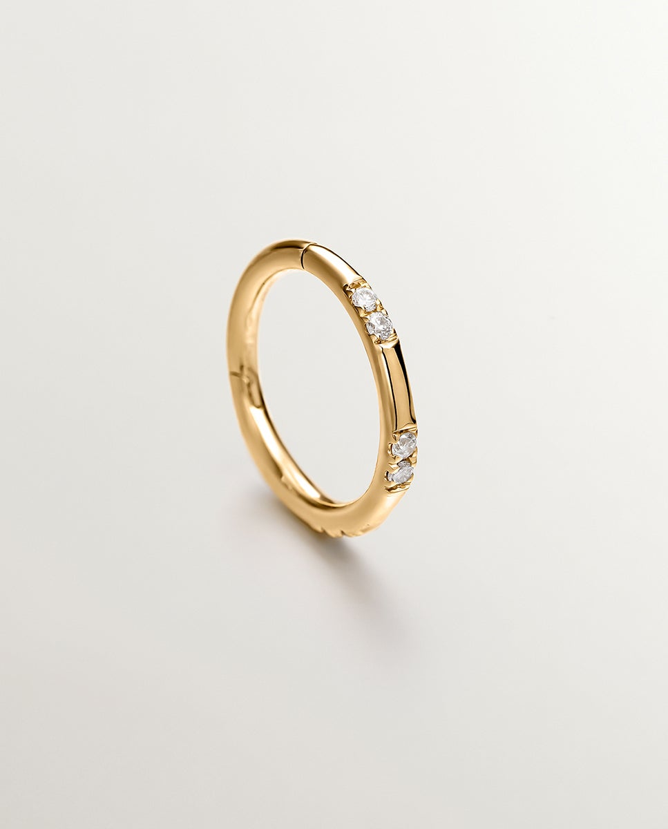 Brinco Individual de Argola de Ouro Amarelo 18k com Diamantes Branco-2