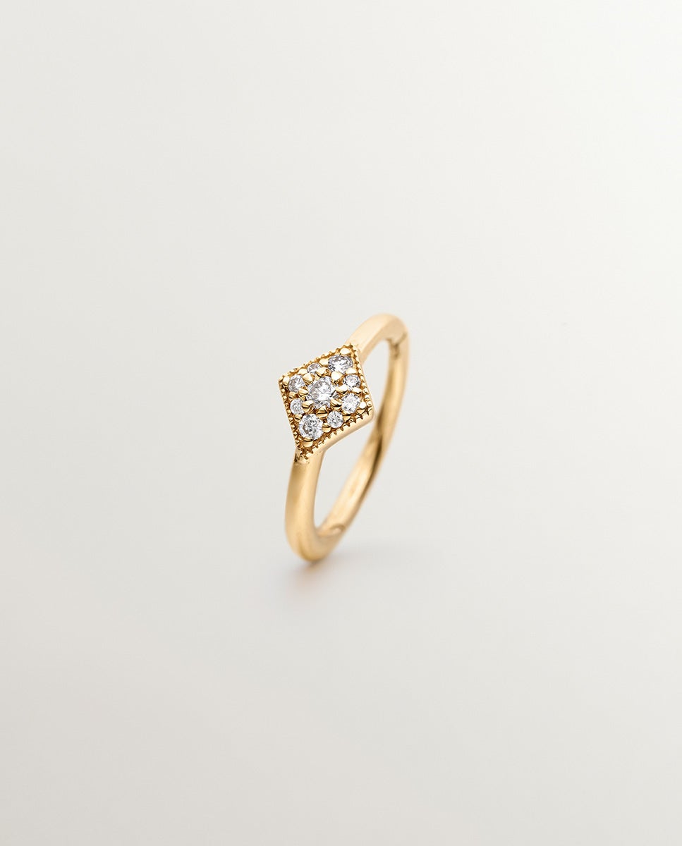 Brincos de Ouro Amarelo de 18k com Diamantes Branco-3