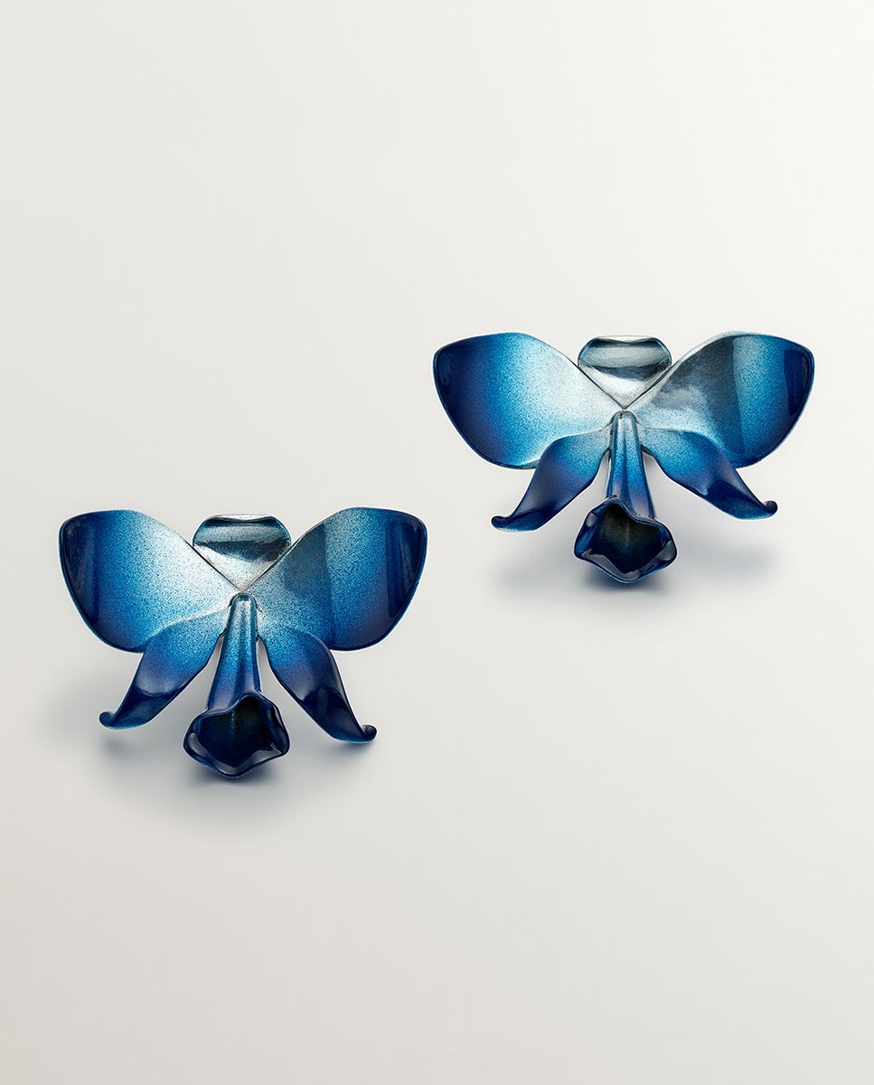 Brincos de Prata 925 com Forma de Orquídea, Esmalte Azul Degradado e Efeito Polido Azul-1