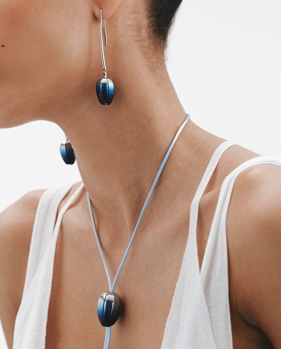 Brincos de Prata 925 com Forma de Orquídea com Esmalte Azul Degradado e Efeito Polido Azul-7