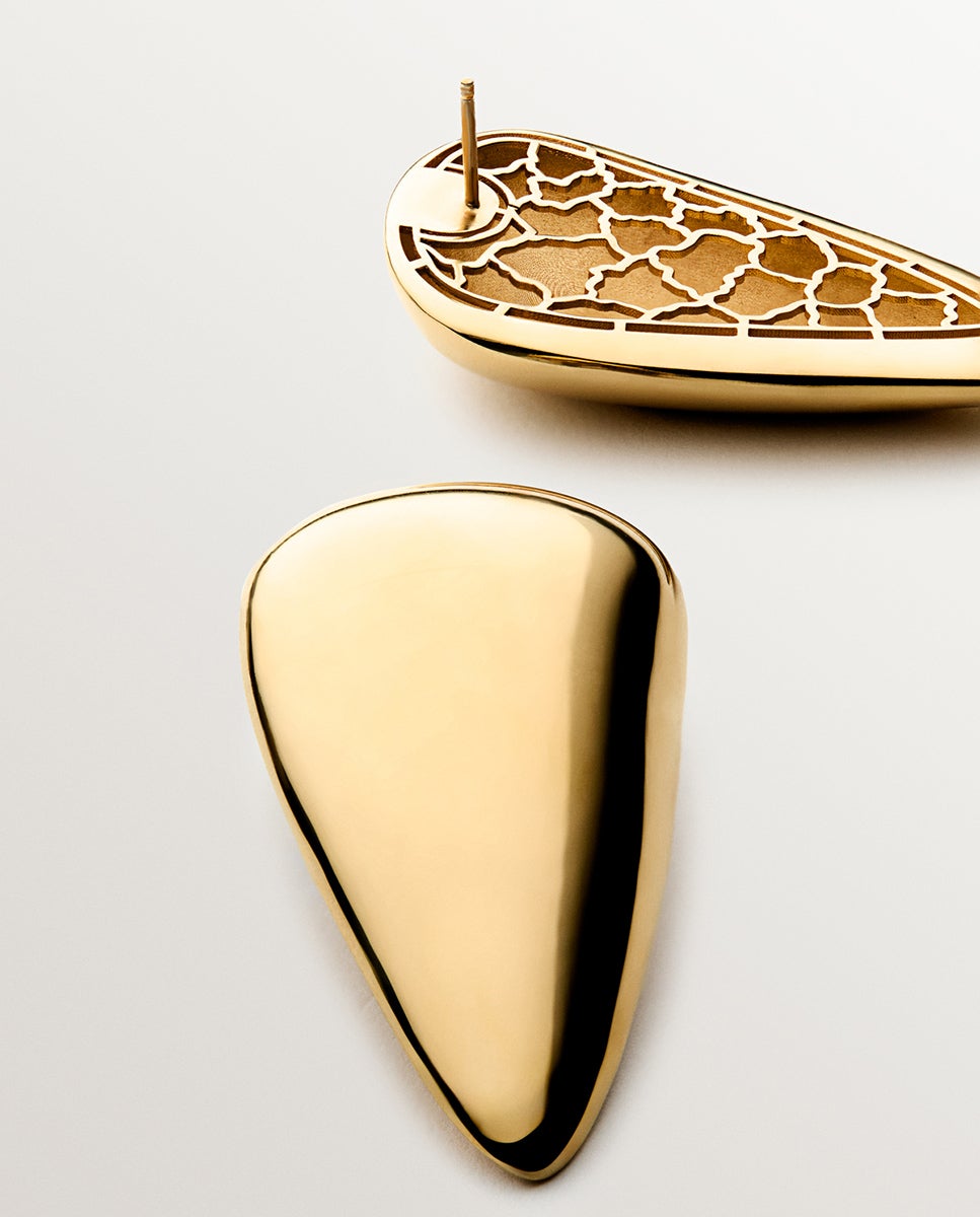 Imagem 0 de Brincos de Gota Grandes de Prata 925 Banhada a Ouro Amarelo de 18k com Efeito Polido