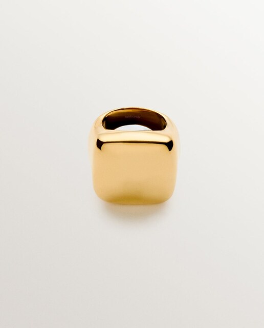 Imagem 0 de Anel Quadrado de Prata 925 Banhada em Ouro Amarelo de 18K  com Efeito Polido