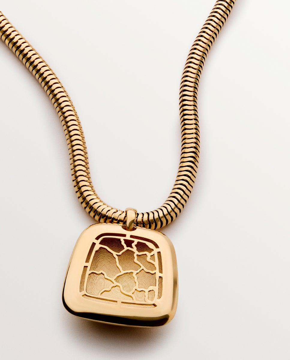 Pendente Quadrado de Prata 925 Banhada em Ouro Amarelo de 18k com Efeito Polido Ouro-3