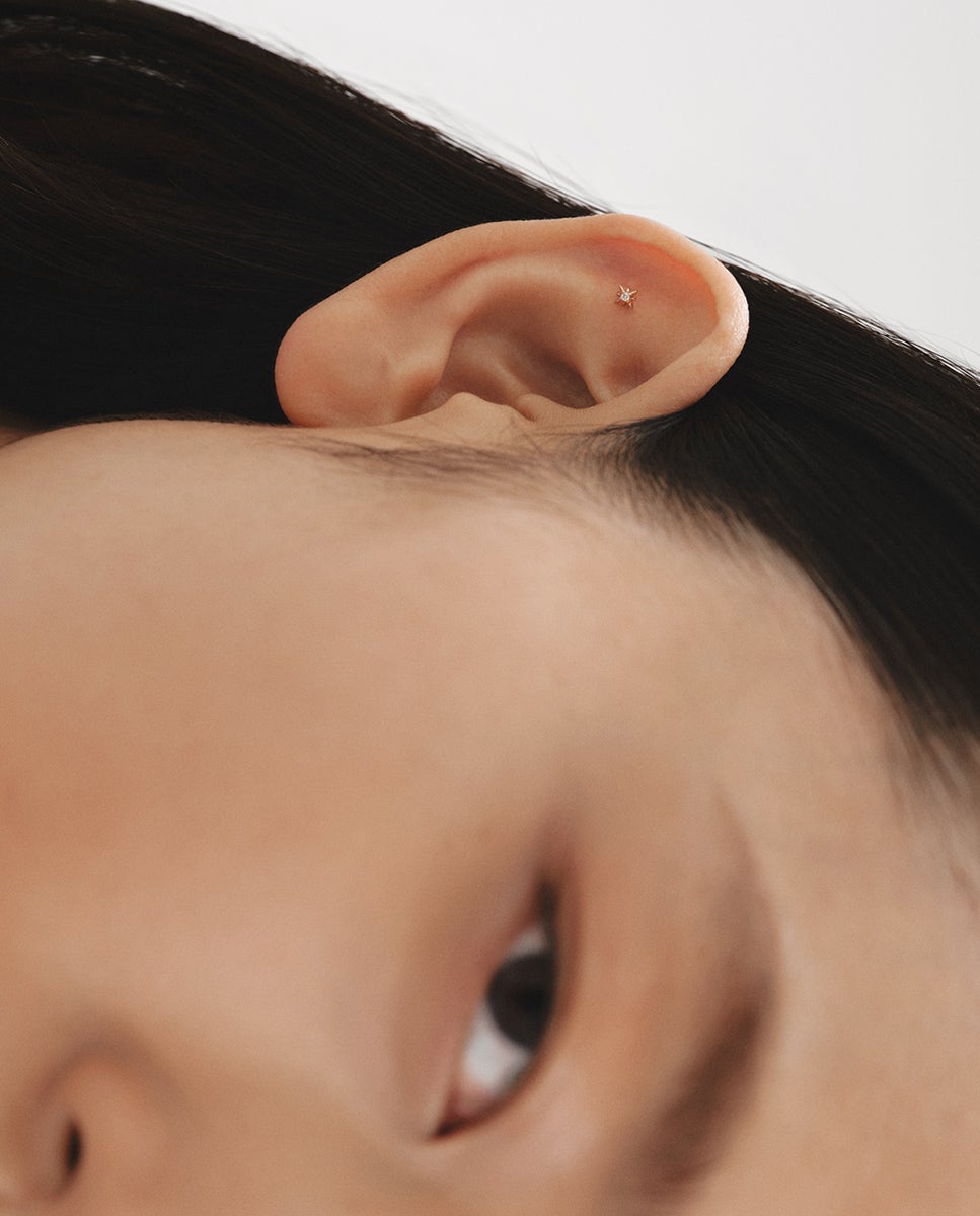 Piercing Individual de Ouro Amarelo de 18k com Diamante Branco Branco-4
