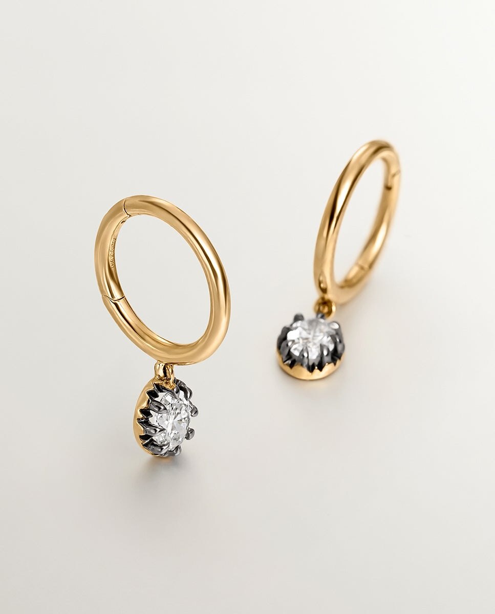 Brincos de Ouro Amarelo 18k com Efeito Envelhecido e Diamantes em Corte Oval Branco-3