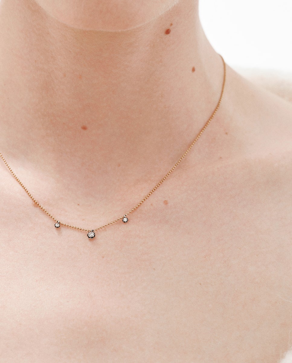 Colar de Ouro Amarelo 18k com Efeito Envelhecido e Diamantes em Tamanho Brilhante Branco-2