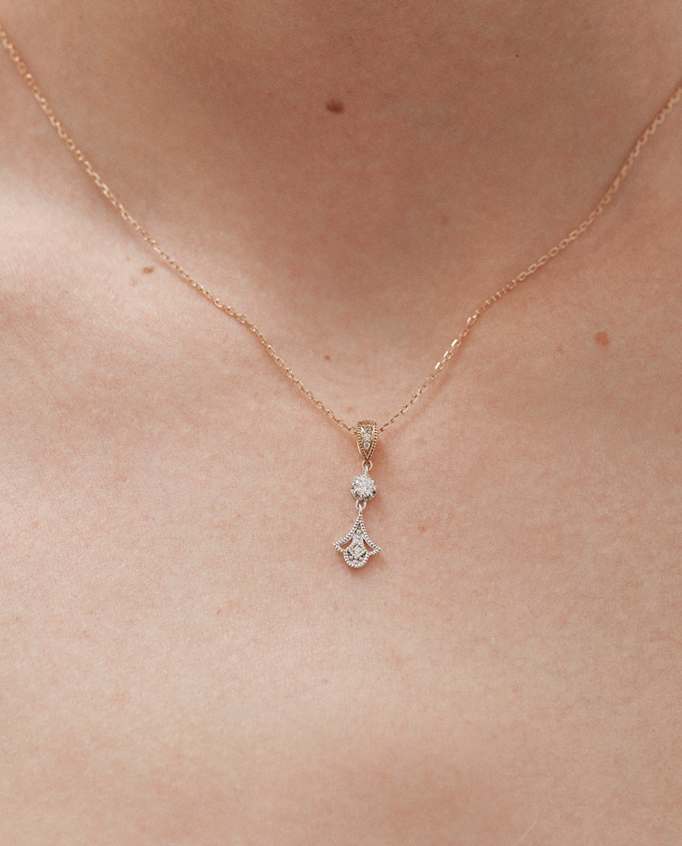 Pendente de Ouro Branco e Amarelo de 18k com Diamantes em Lapidação Brilhante Branco-2