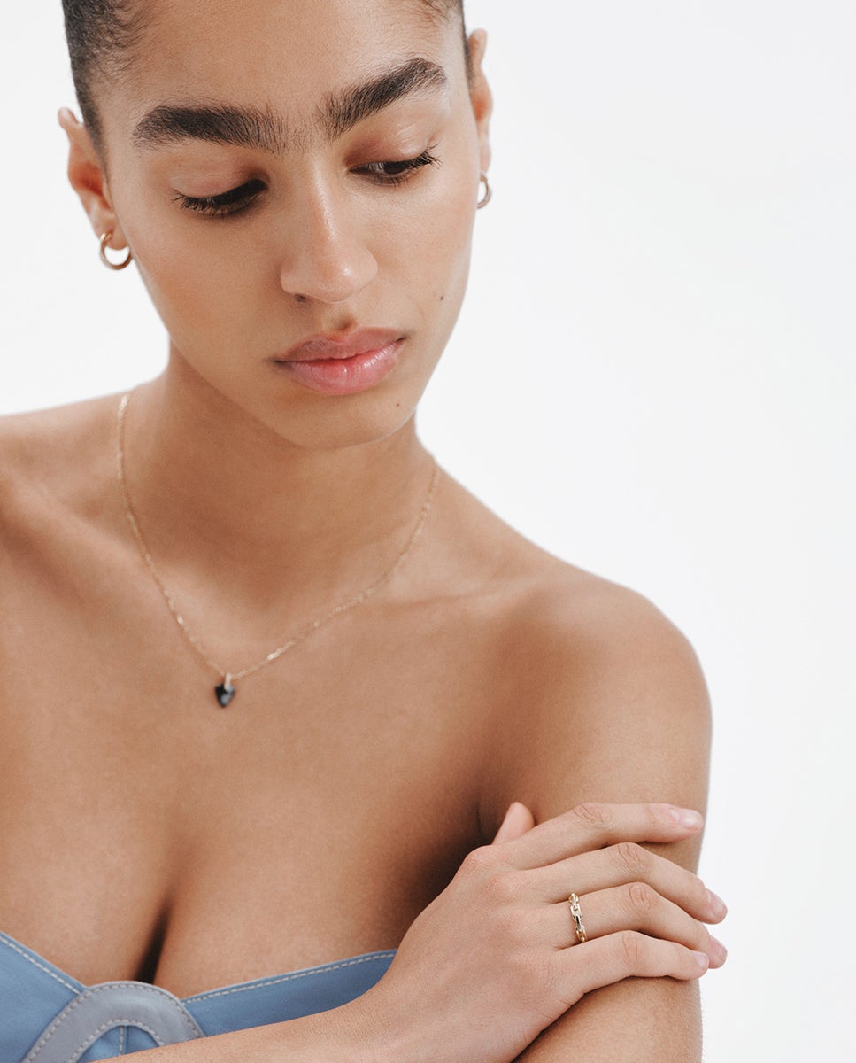 Colar de Ouro Amarelo de 9k com Obsidiana Preta em Corte Lágrima e Diamantes em Corte Brilhante de 0,03 Cts Preto-7