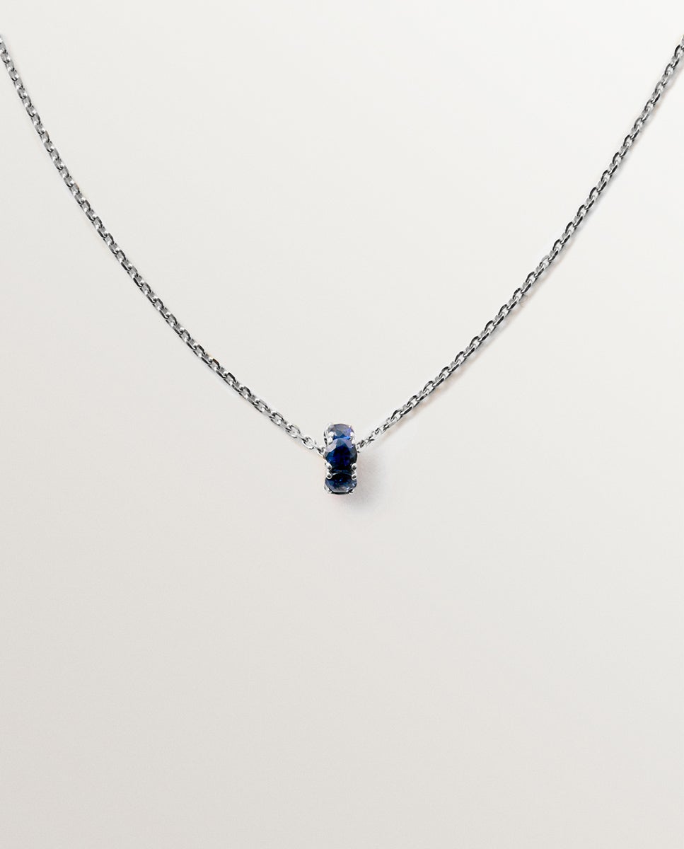 Pendente de Ouro Branco de 9k com Safiras Azuis Azul-1
