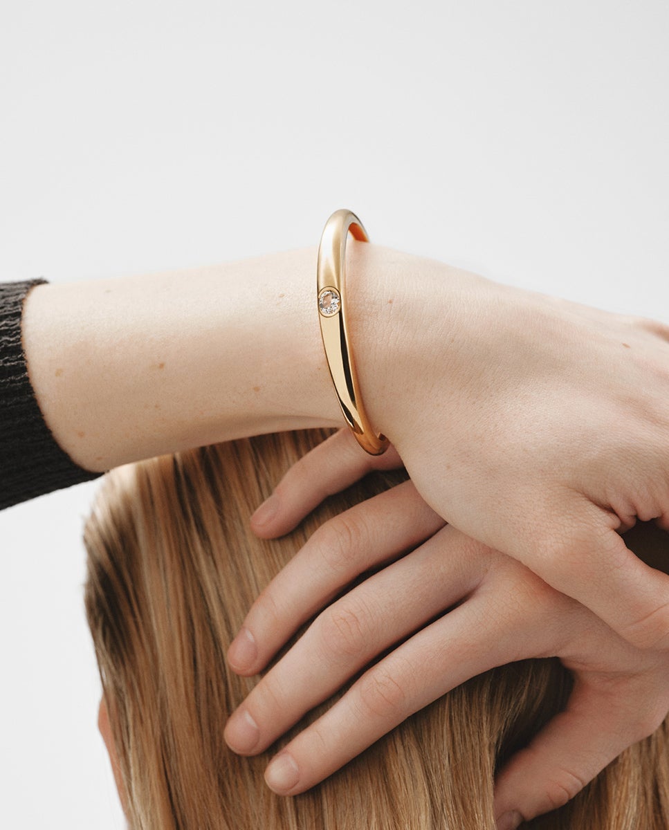 Pulseira Rígida de Prata 925 Banhada em Ouro Amarelo de 18k com Topázio Branco Branco-2