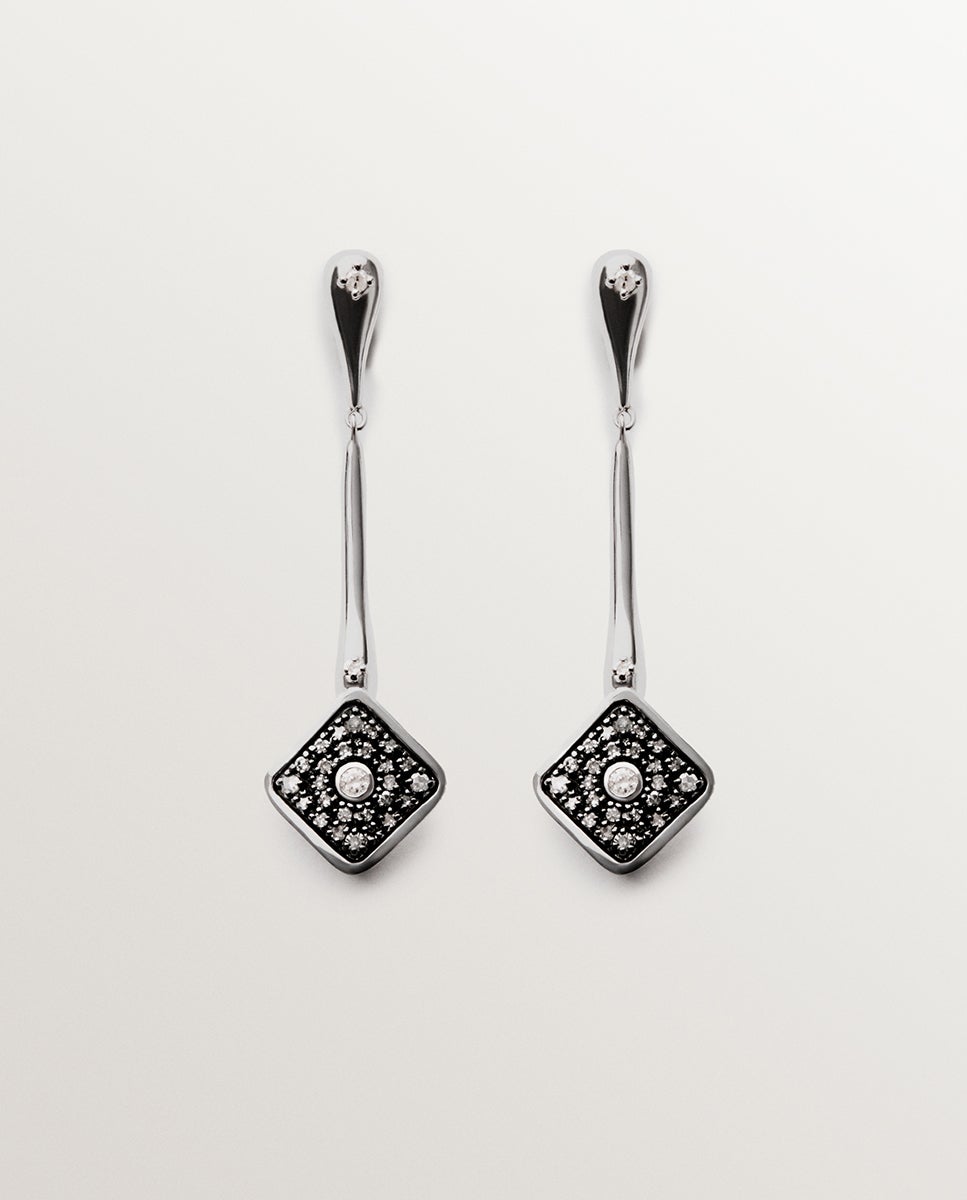 Brincos Compridos de Ouro Branco de 9k com Forma de Losango e Diamantes Branco-1