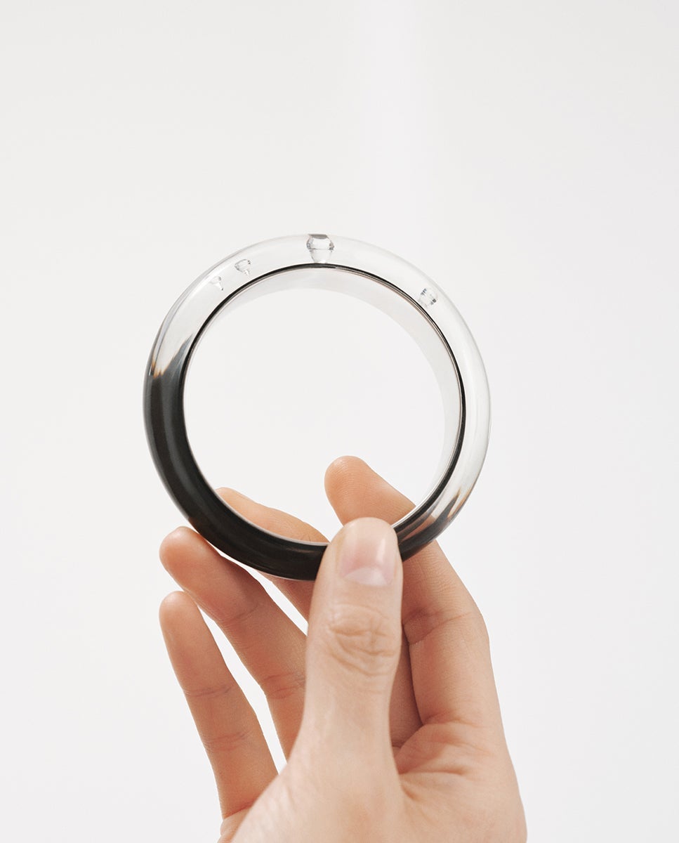 Pulseira Rígida de Prata 925 com Esmalte em Preto e Zirconites Suspensas em Resina Preto-4