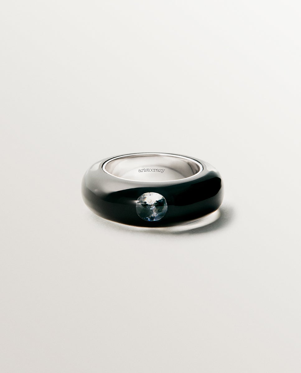 Anel de Prata 925 com Esmalte em Preto e Zircão Suspenso em Resina Preto-3