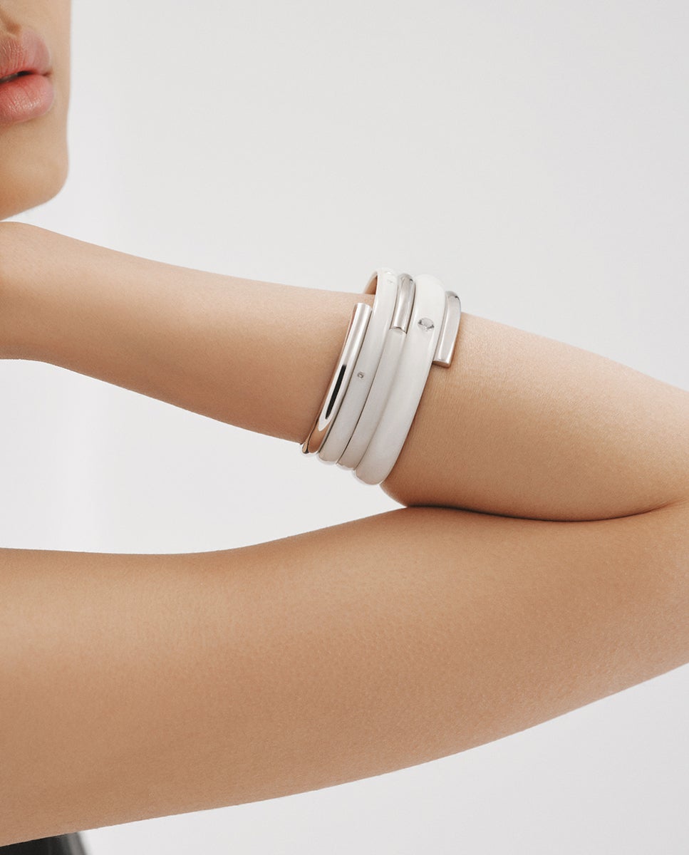 Pulseira de Prata 925 com Esmalte Branco e Zirconitas Suspensas em Resina Branco-2