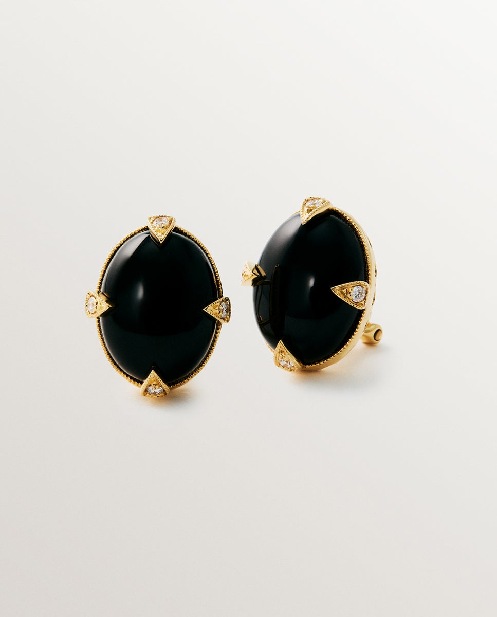 Brincos de Ouro Amarelo 18k com Ônix Preto e Diamantes em Tamanho Brilhante Preto-1