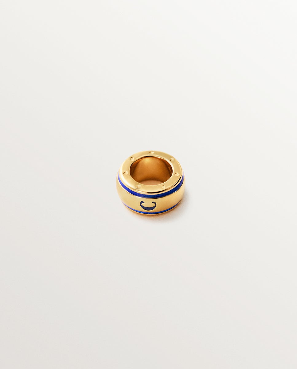 Charm com Inicial C de Prata 925 Banhada em Ouro Amarelo de 18k e Esmalte Azul com Forma Circular Azul-3