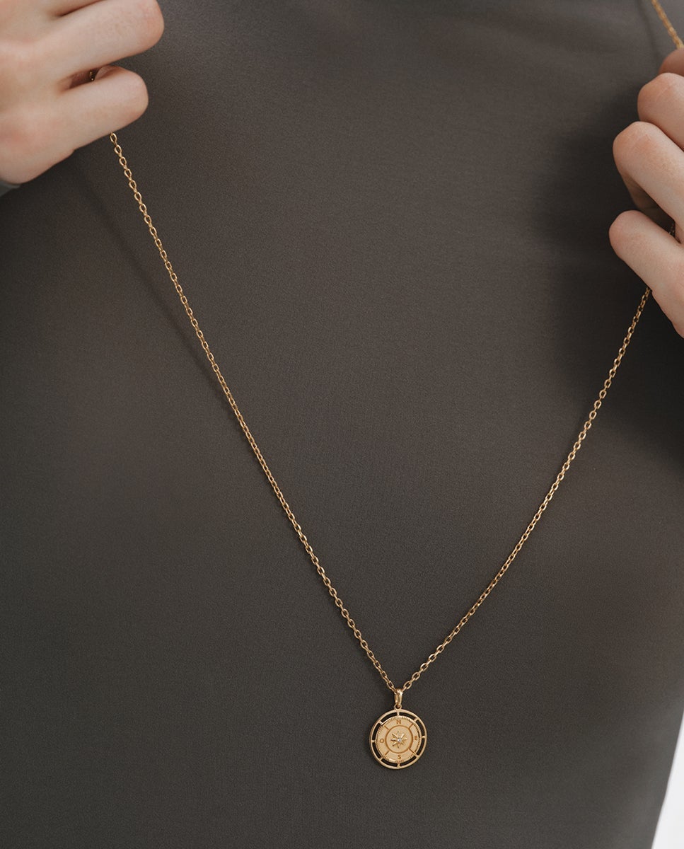 Charm de Prata 925 Banhada em Ouro Amarelo de 18k com Ametista Roxa e Topázio Branco Sobre Rosa Dos Ventos Ouro-2