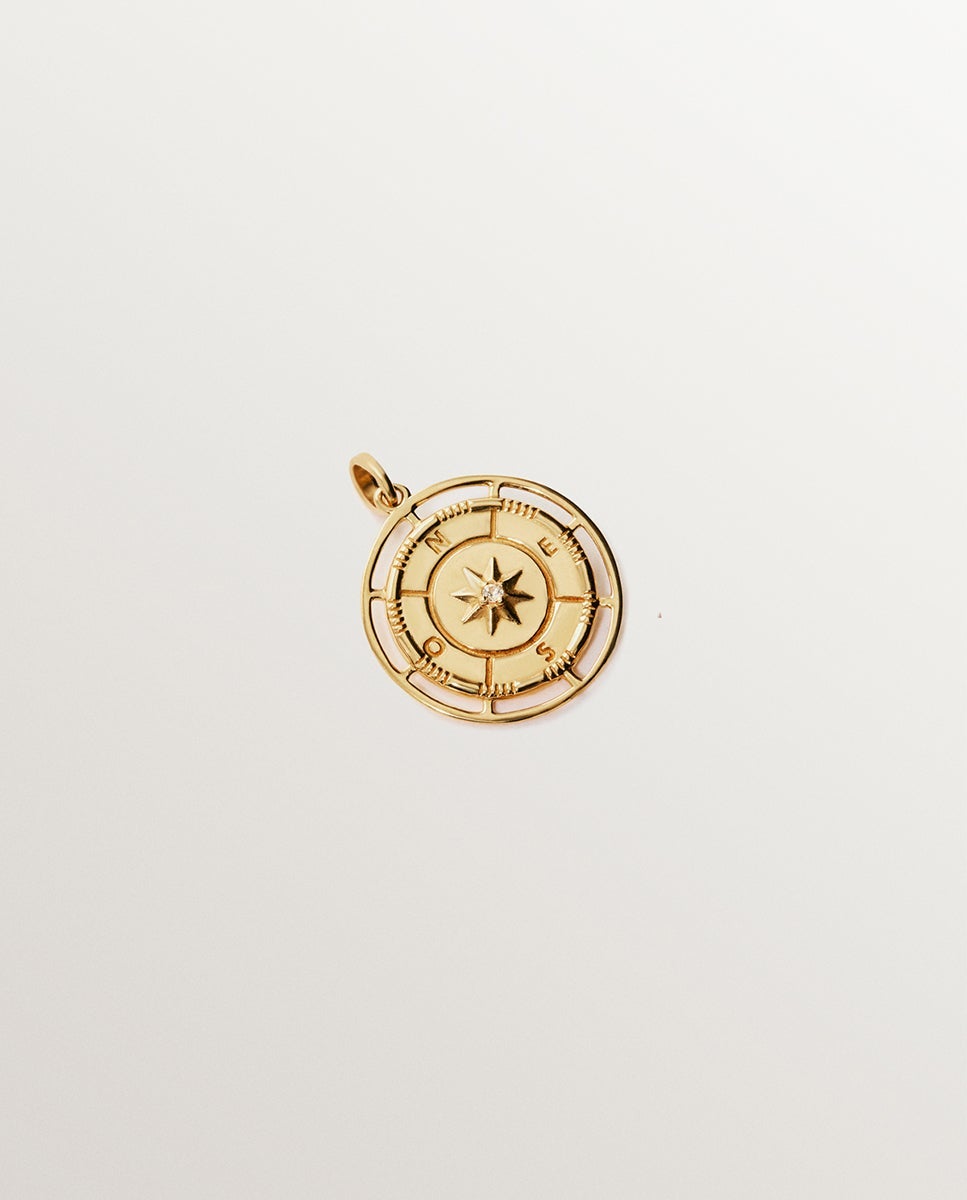 Charm de Prata 925 Banhada em Ouro Amarelo de 18k com Ametista Roxa e Topázio Branco Sobre Rosa Dos Ventos Ouro-3