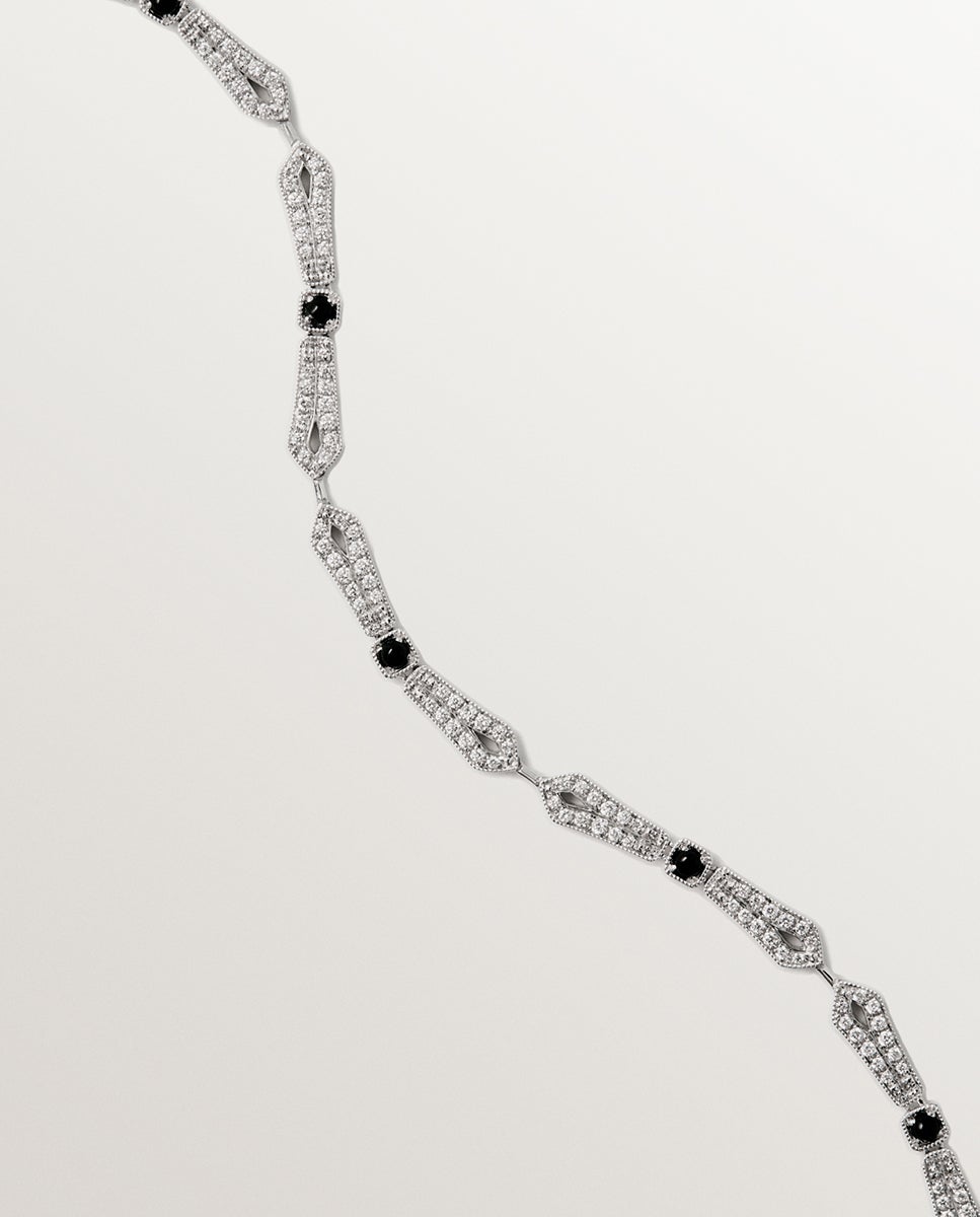 Pendente de Ouro Branco 18k com Ônix Preto e Diamantes em Tamanho Brilhante Preto-5