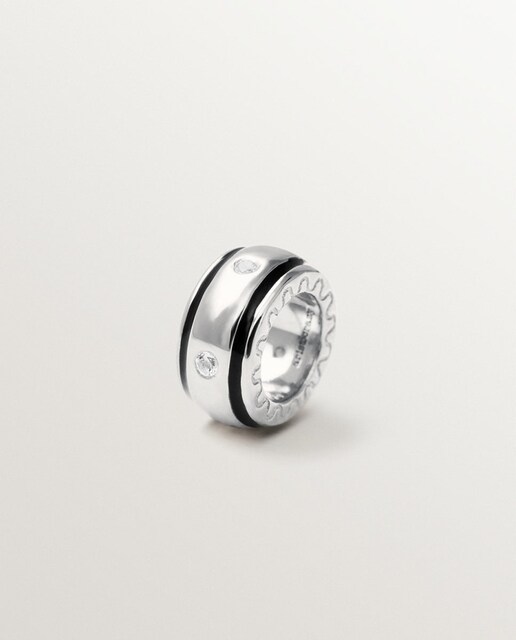 Imagem 0 de Charm de Prata 925 com Topázios Brancos e Esmalte Preto com Forma Circular