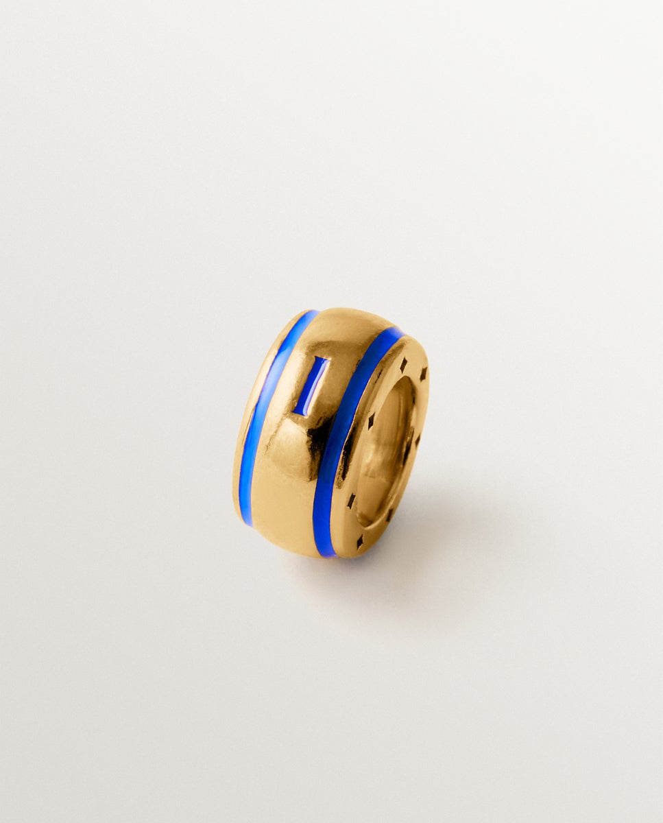 Charm com Inicial I de Prata 925 Banhada em Ouro Amarelo de 18k e Esmalte Azul com Forma Circular Azul-1
