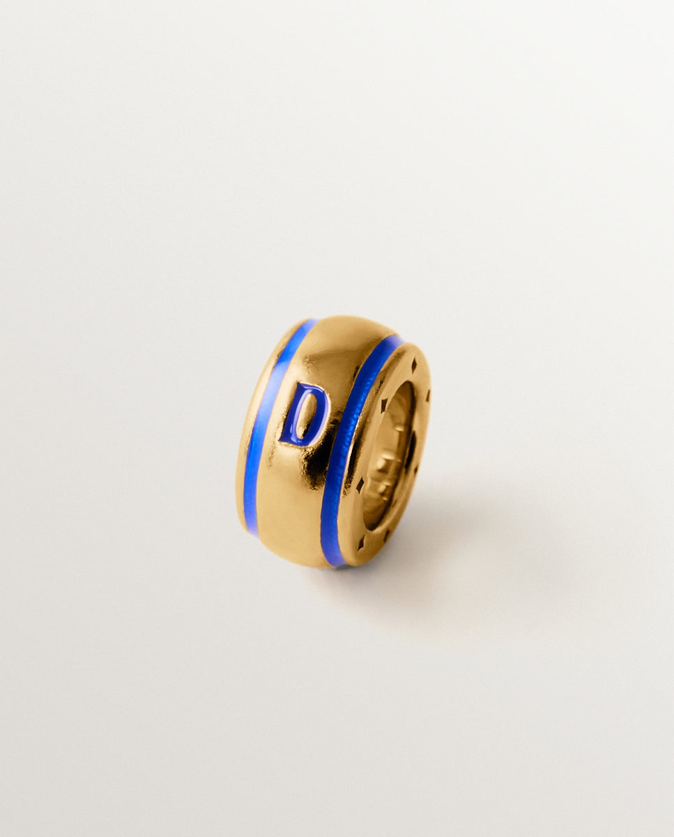 Charm com Inicial D de Prata 925 Banhada em Ouro Amarelo de 18k e Esmalte Azul com Forma Circular Azul-1