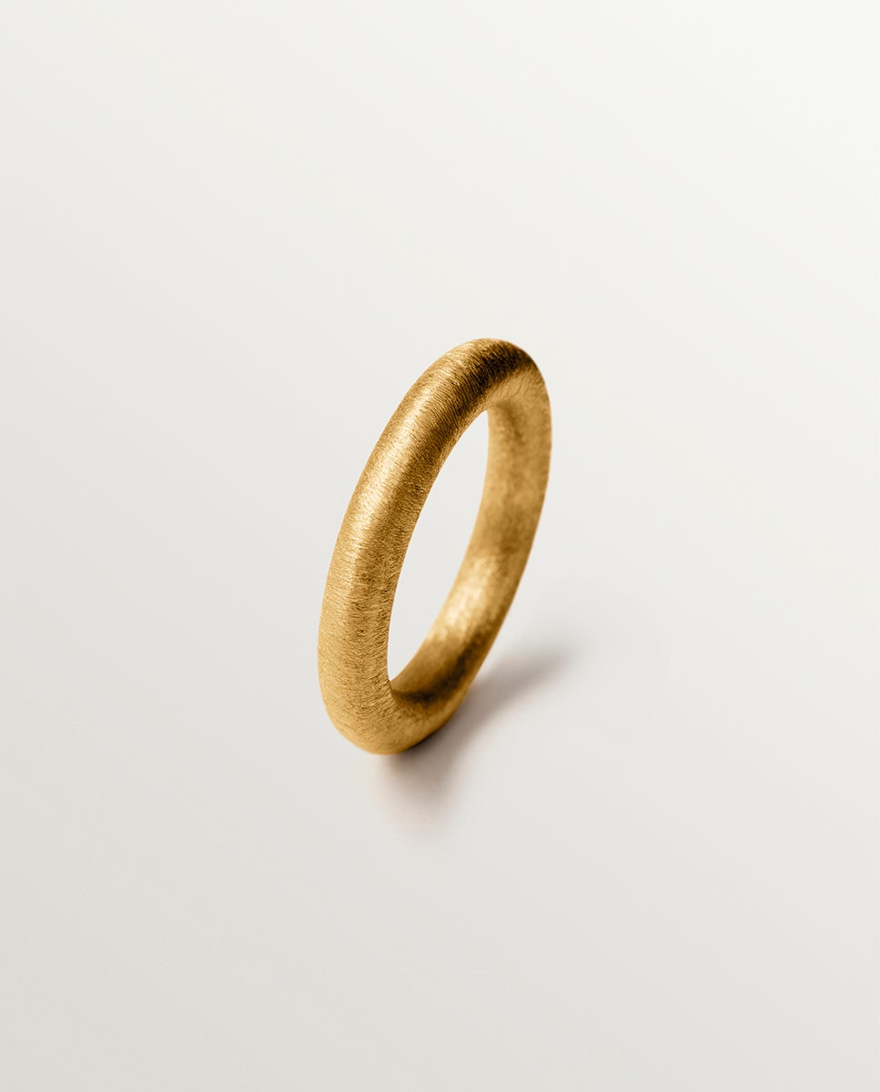 Anel Grande com Textura de Prata 925 Banhada em Ouro de 18k Ouro-1
