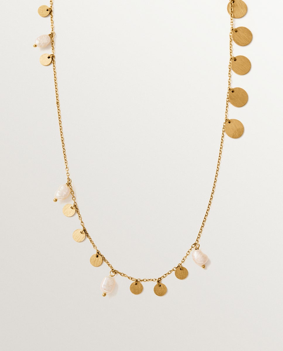 Colar de Prata 925 Banhada em Ouro de 18k com Motivos e Pérolas Pendentes Branco-1