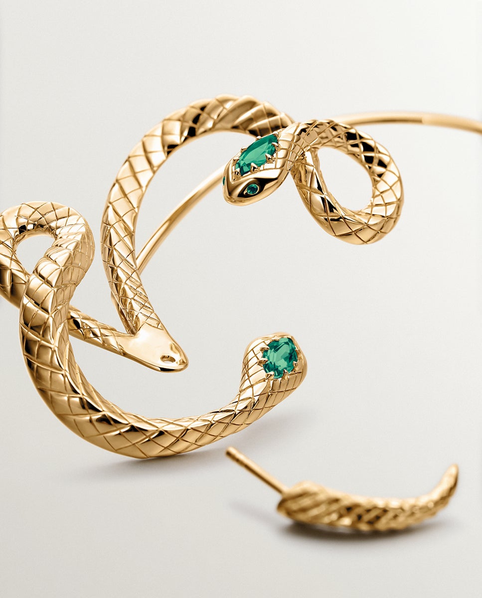 Brinco Individual de Prata 925 Banhada em Ouro Amarelo de 18k com Ônix Verde em Forma de Serpente Verde-5