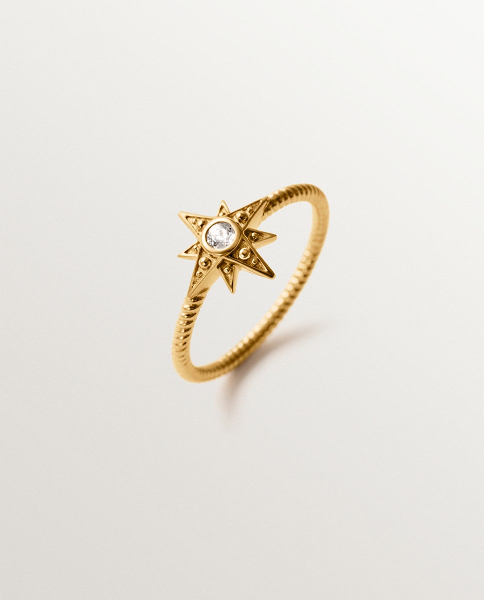 Anel com Pedras de Prata 925 Banhada em Ouro de 18k com Estrela e Topázio Branco em Textura Gallonada Ouro-1