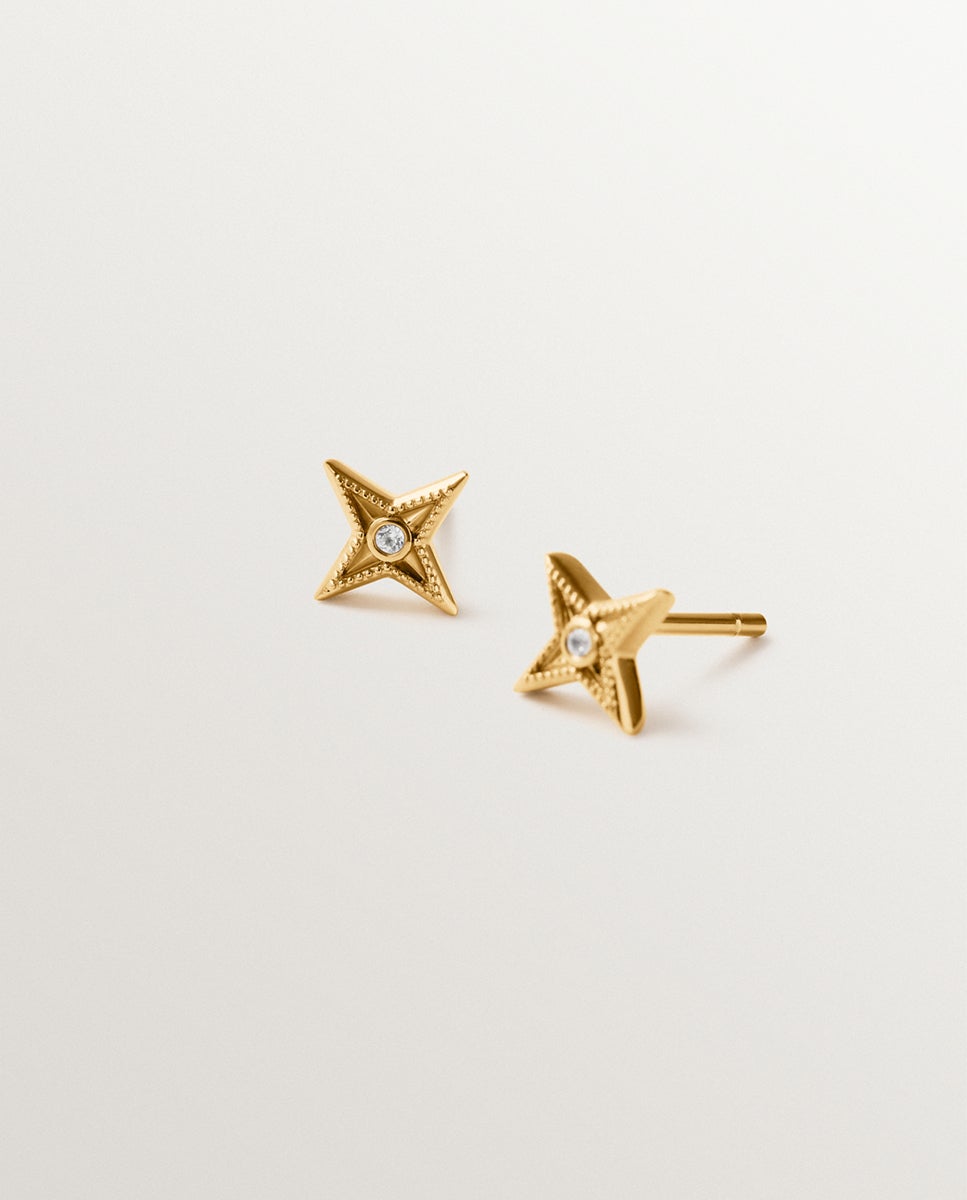 Brincos de Prata 925 Banhada a Ouro Amarelo de 18k em Forma de Estrela com Topázios Brancos Ouro-4