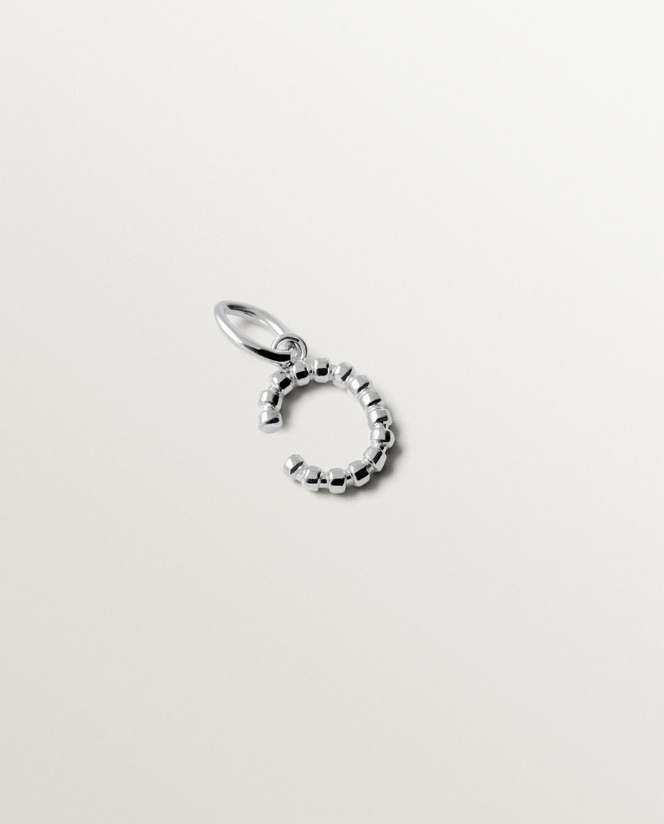 Charm de Prata 925 com Letra C e Motivos de Esferas Prata-3