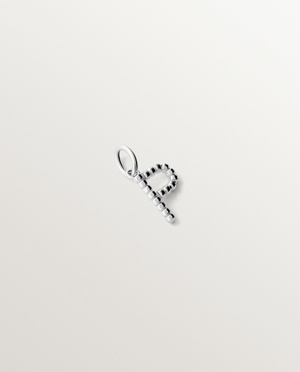 Imagem 0 de Charm de Prata 925 com Letra P e Motivos de Esferas